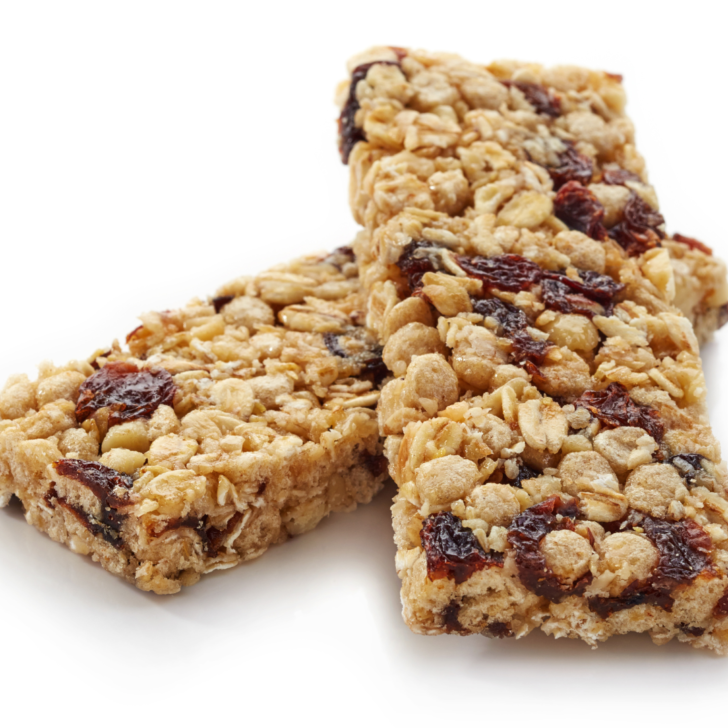 image of 2 granola bars with raisins